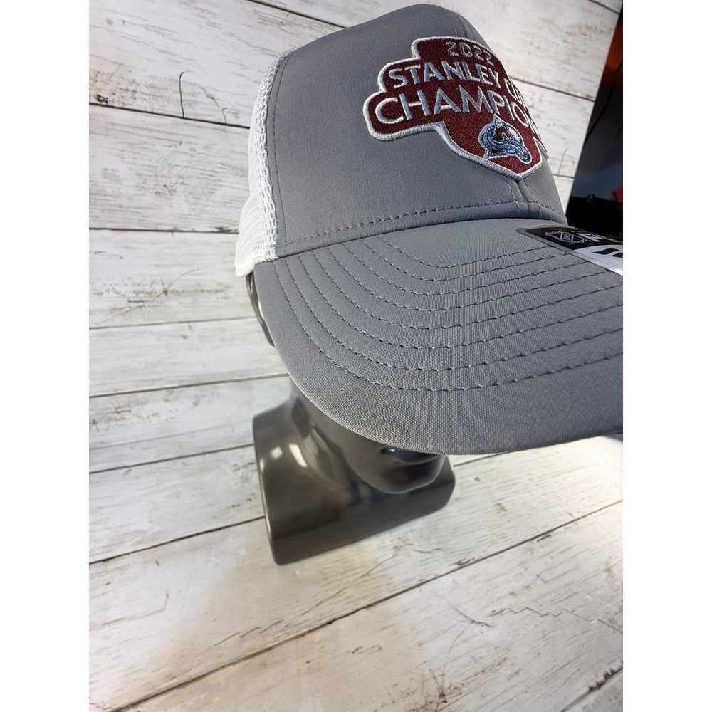 NEW Fanatics CO Avalanche 2022 Stanley Cup Champions Hat Gray Trucker Snapback